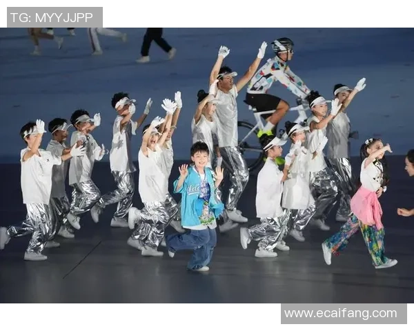 成都街舞队状态引发热议舞者们的表现与团队合作成焦点